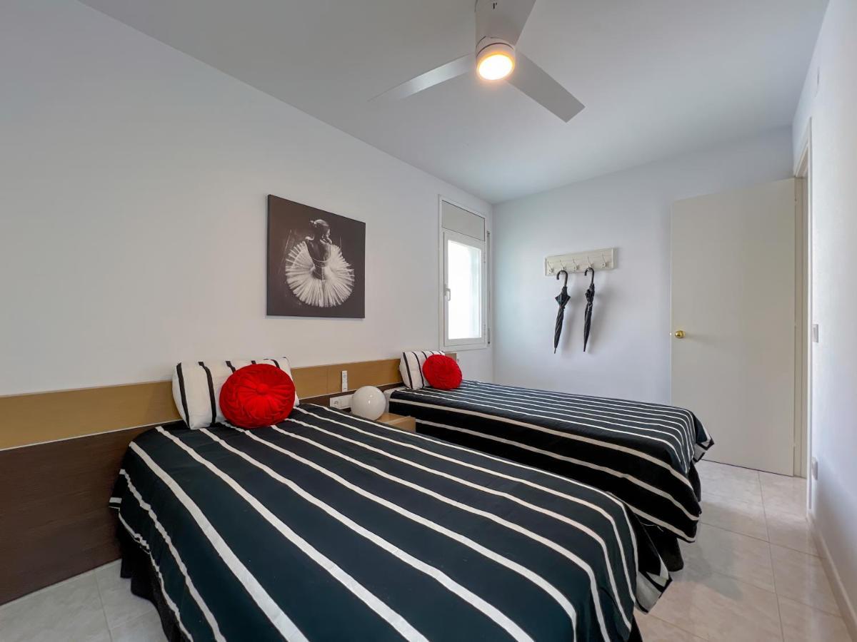 Apartamento Vivalidays Yolanda Calella Exterior foto